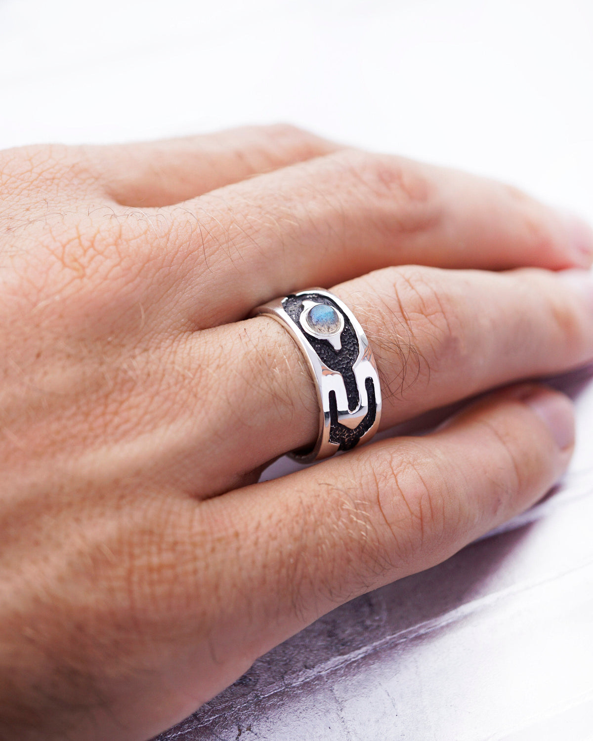 ARCTUR | Men's Silver Labradorite Ring