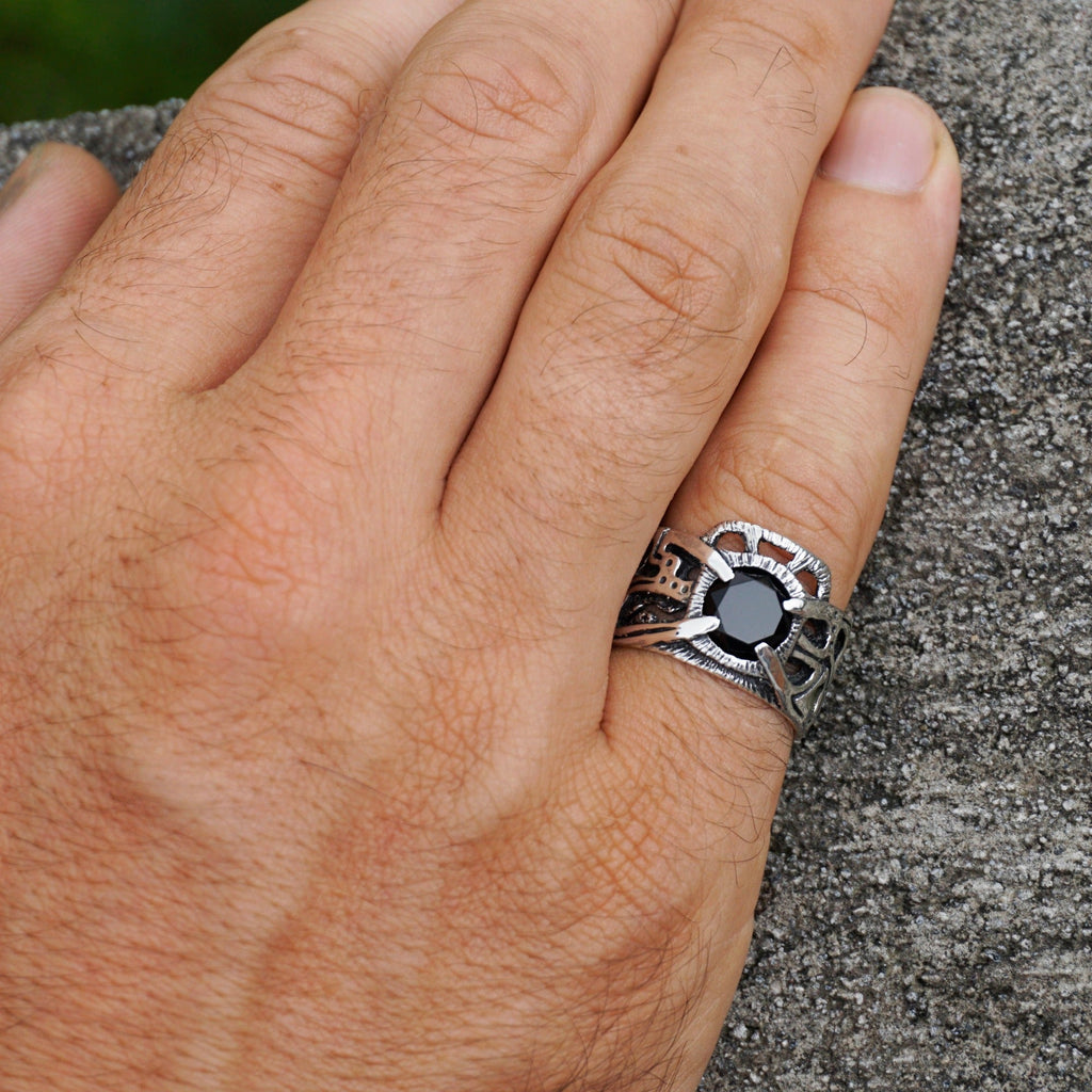 INTERFLOW | Black Onyx Men's Ring